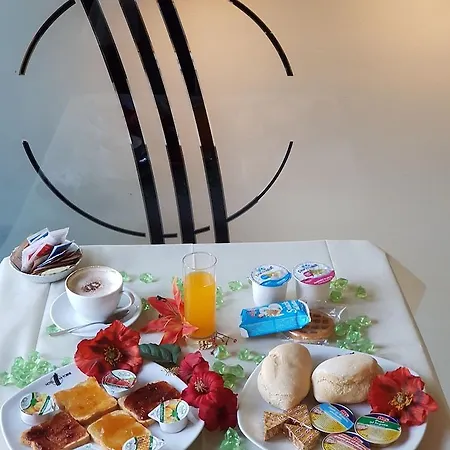 拉托瑞酒店 酒店 3*