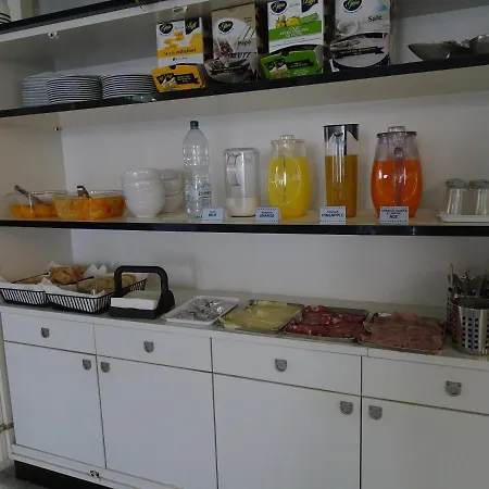 拉托瑞酒店 酒店 比萨
